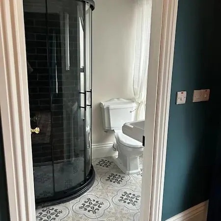 Patrick Street Townhouse *