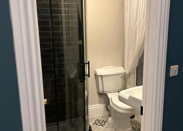 Patrick Street Townhouse *