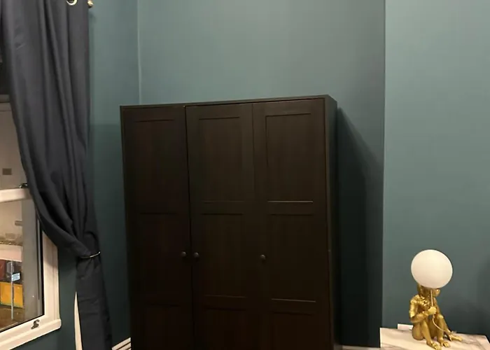 Patrick Street Townhouse *