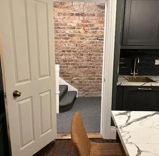 Patrick Street Townhouse 아파트 코크